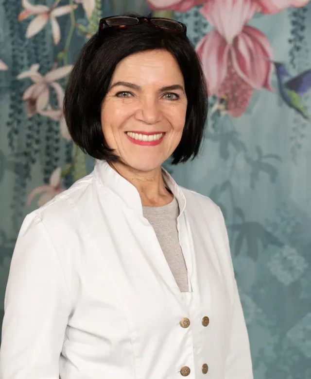 Porträt von Eva M. Weller, Kosmetikerin bei Caelum Cosmetic