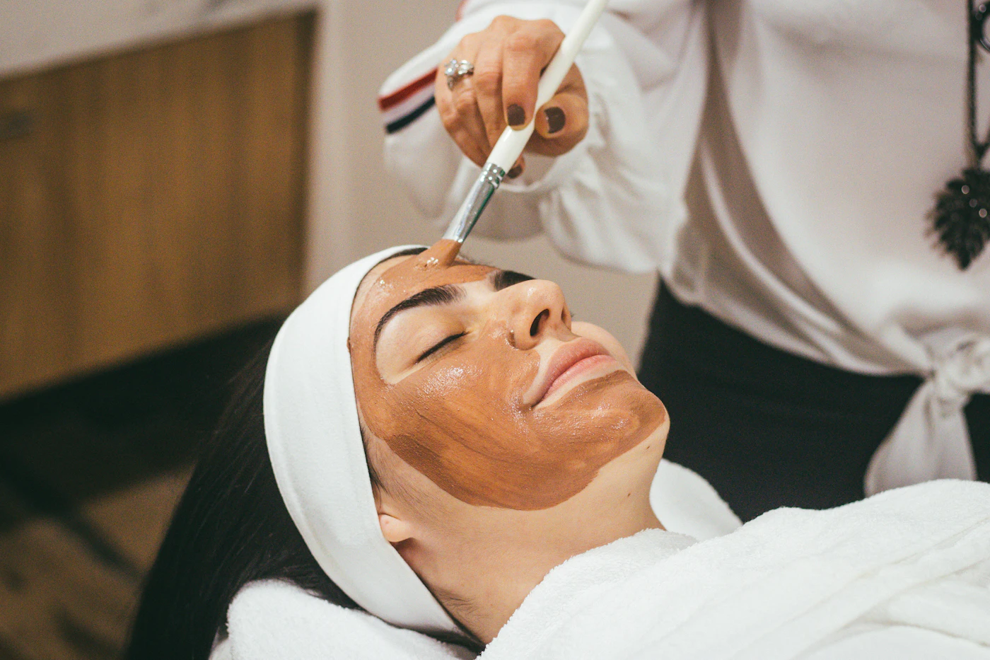 Gesichtsbehandlung im Caelum Cosmetic Studio